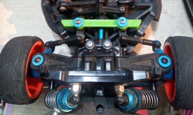 TT02 brace for the steering linkage