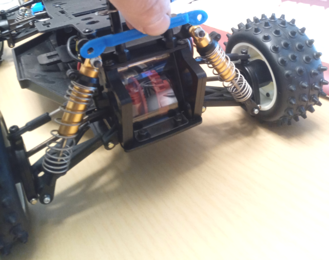 Hirobo Alien rear shock mounting brace