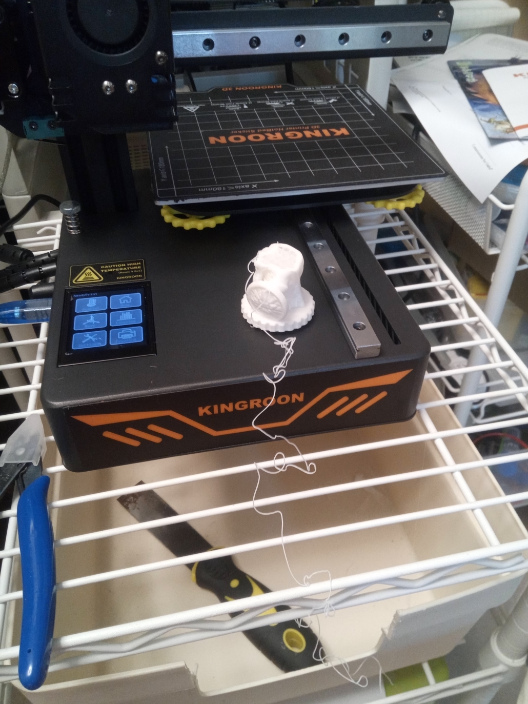 Proper leveling and bed adhesion