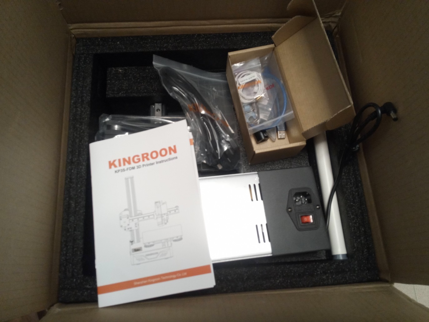 Unbox and configure the Kingroon K3P